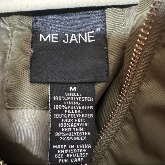 ME Jane Olive Green Women’s Jacket with Pink Faux Fur Hood Size Medium - Picture 10 of 15